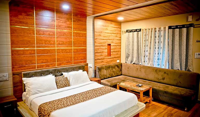 deluxe-room-details-3.jpg